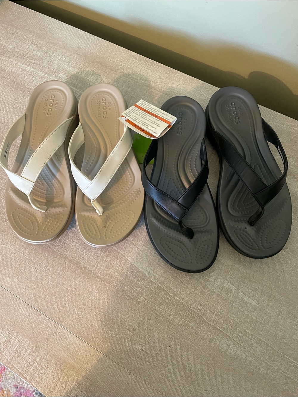 2 pr New CROCS white/blk Flip Flops Capri Foam Rubber Sandal Womens ladies sz 5